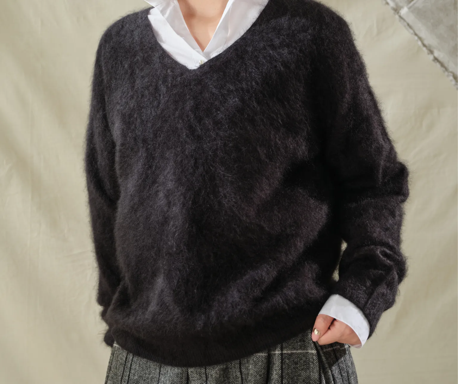 Heavyweight Brushed Cashmere V-Neck Pullover